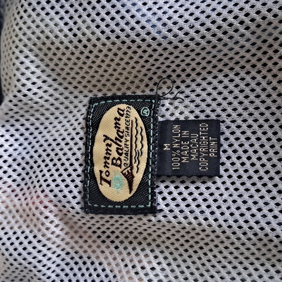 Tommy Bahama Swim Trunks Mens Medium AOP Hawaiian Pattern Mesh Lined Drawstring - Picture 2 of 9